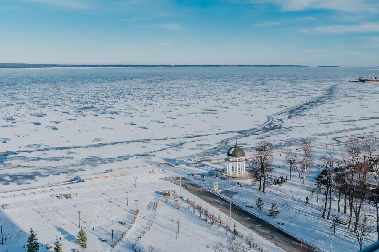 Cosmos Petrozavodsk Hotel エクステリア 写真